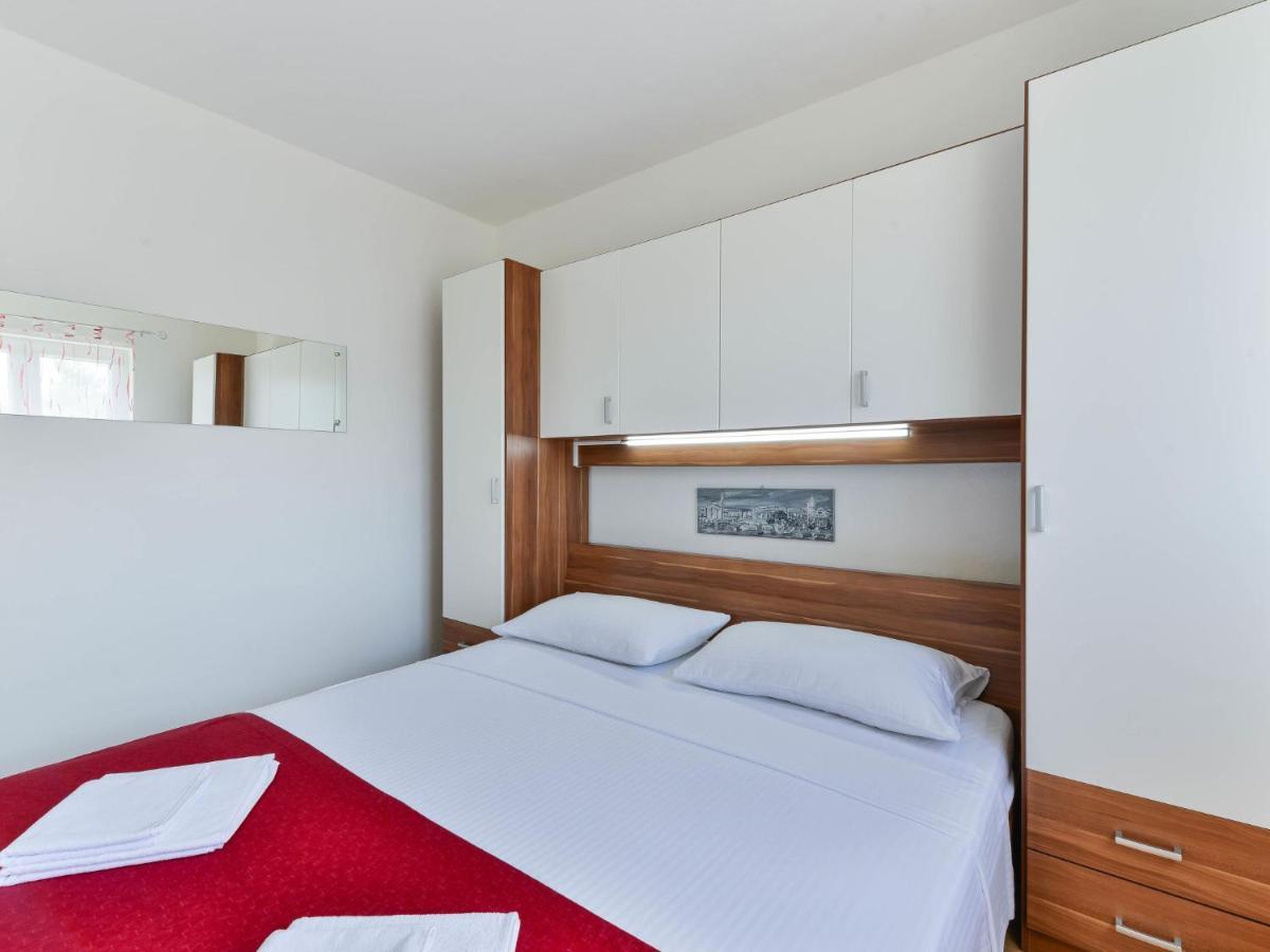 Apartment Matas - Srd317 By Interhome Rovanjska Exterior photo